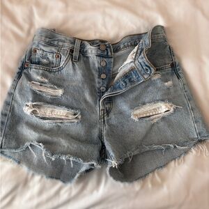 levi’s 501 high waist cut off shorts